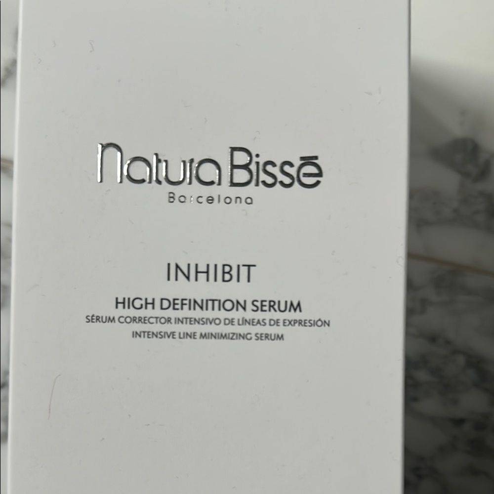 High Definition Serum - White